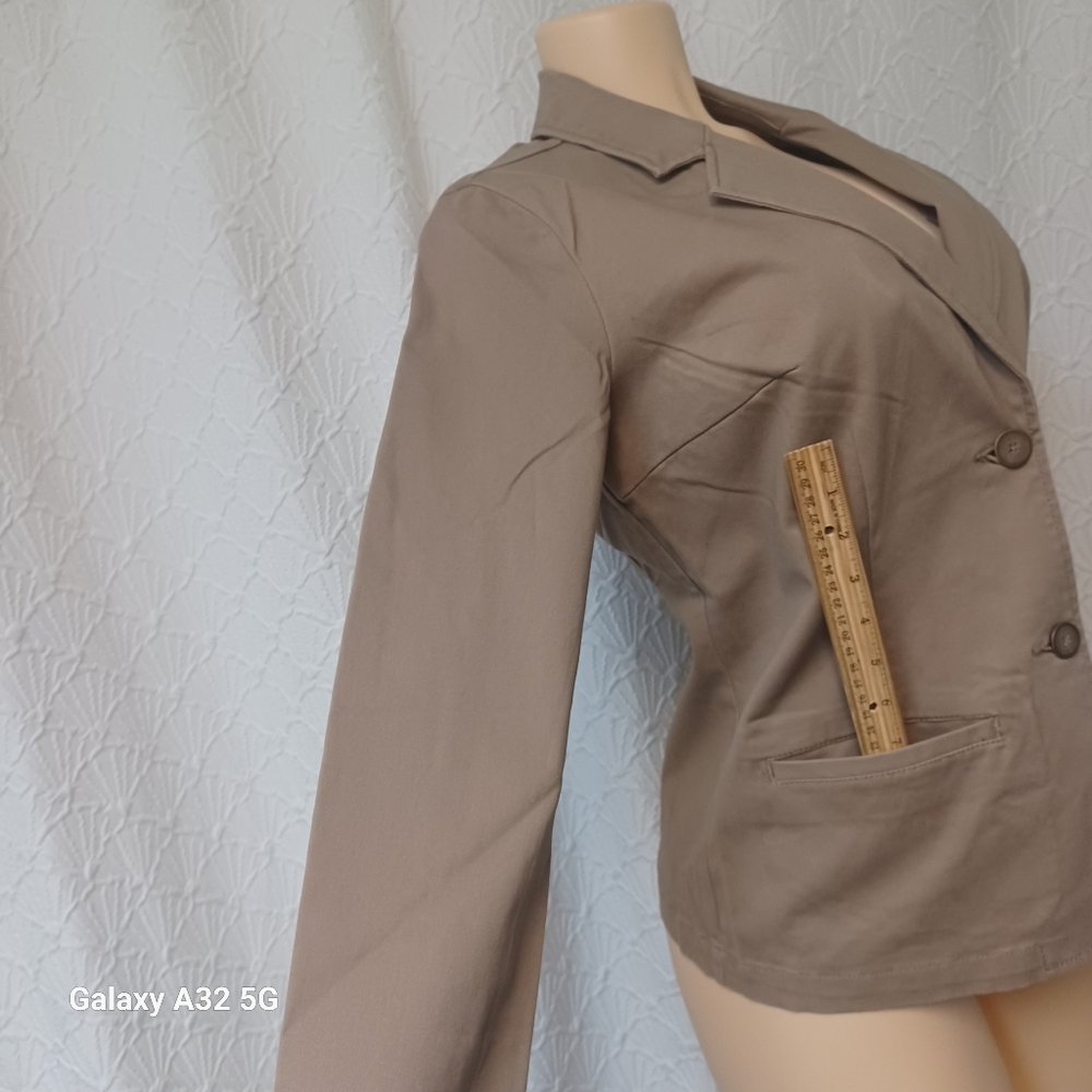 Liz Claiborne Women Size 4 Beige Blazer - Picture 7 of 15